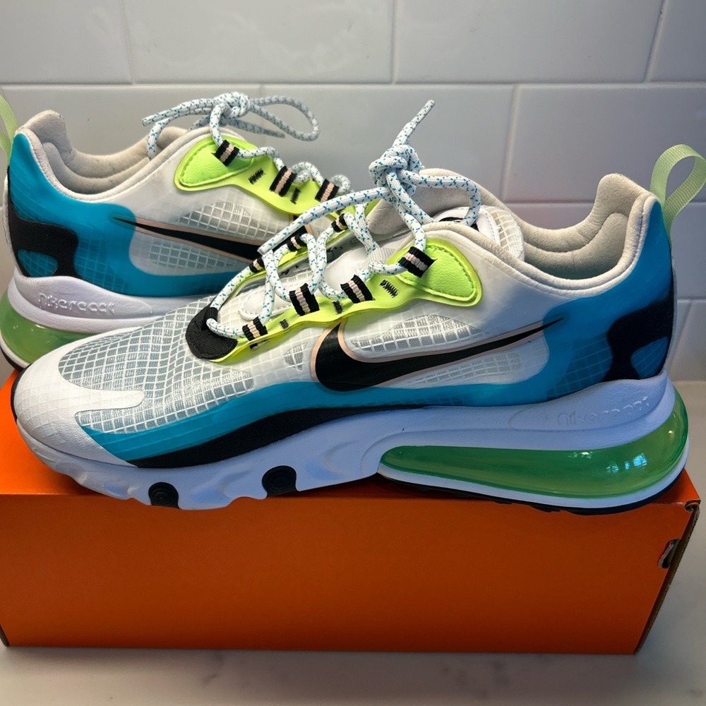 Nike Air Max Sneakers - White, Green, Blue